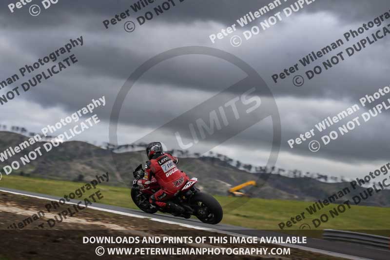 cadwell no limits trackday;cadwell park;cadwell park photographs;cadwell trackday photographs;enduro digital images;event digital images;eventdigitalimages;navarra;no limits trackdays;peter wileman photography;racing digital images;trackday digital images;trackday photos